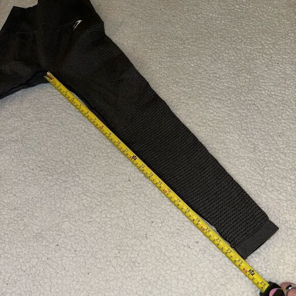 Gymshark Women’s Charcoal Heathered Gray 7/8 Ankle Size Small EUC - Picture 9 of 10